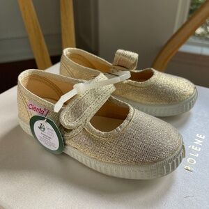 Cienta toddler shoe